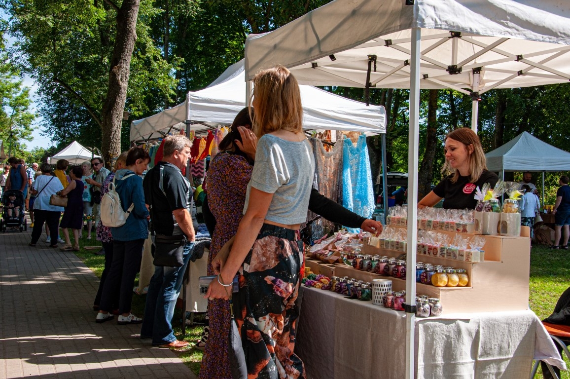 Liliju svētki Vecumniekos