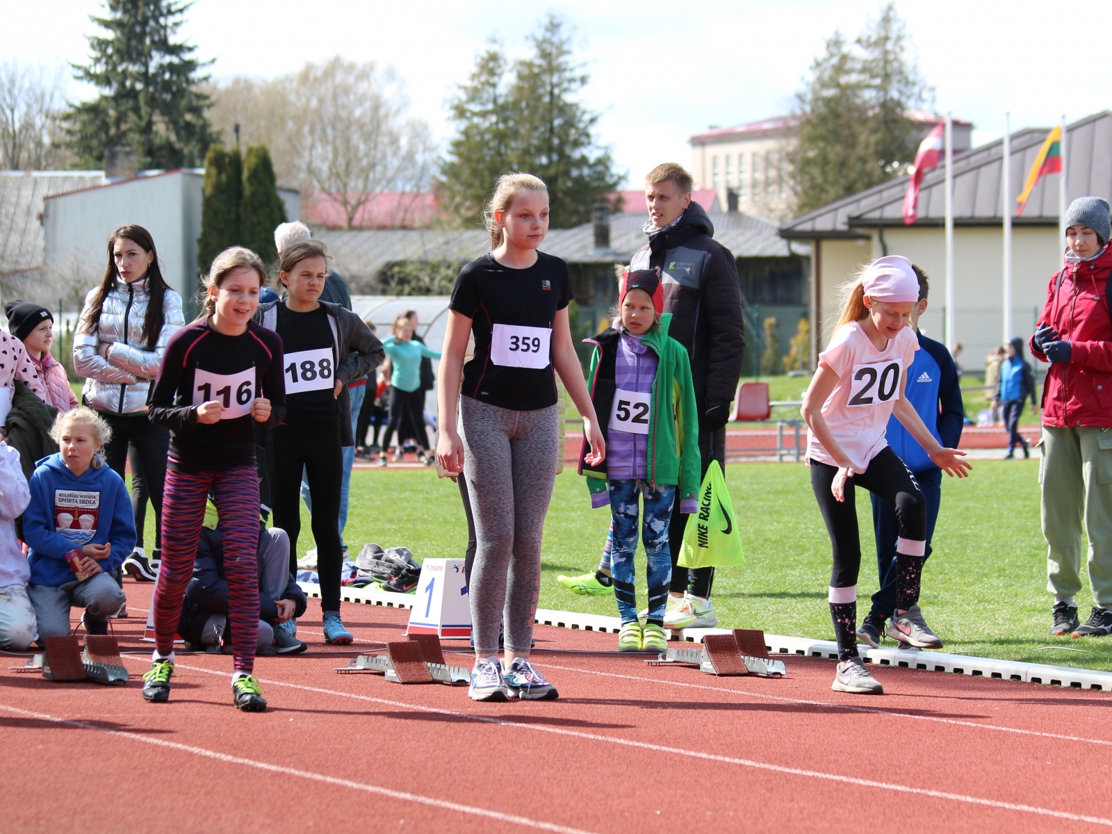 Iecavas sporta skolas “Dartija” sezonas atklāšanas sacensības vieglatlētikā (u-12 un u-18 vecuma grupa) (1)