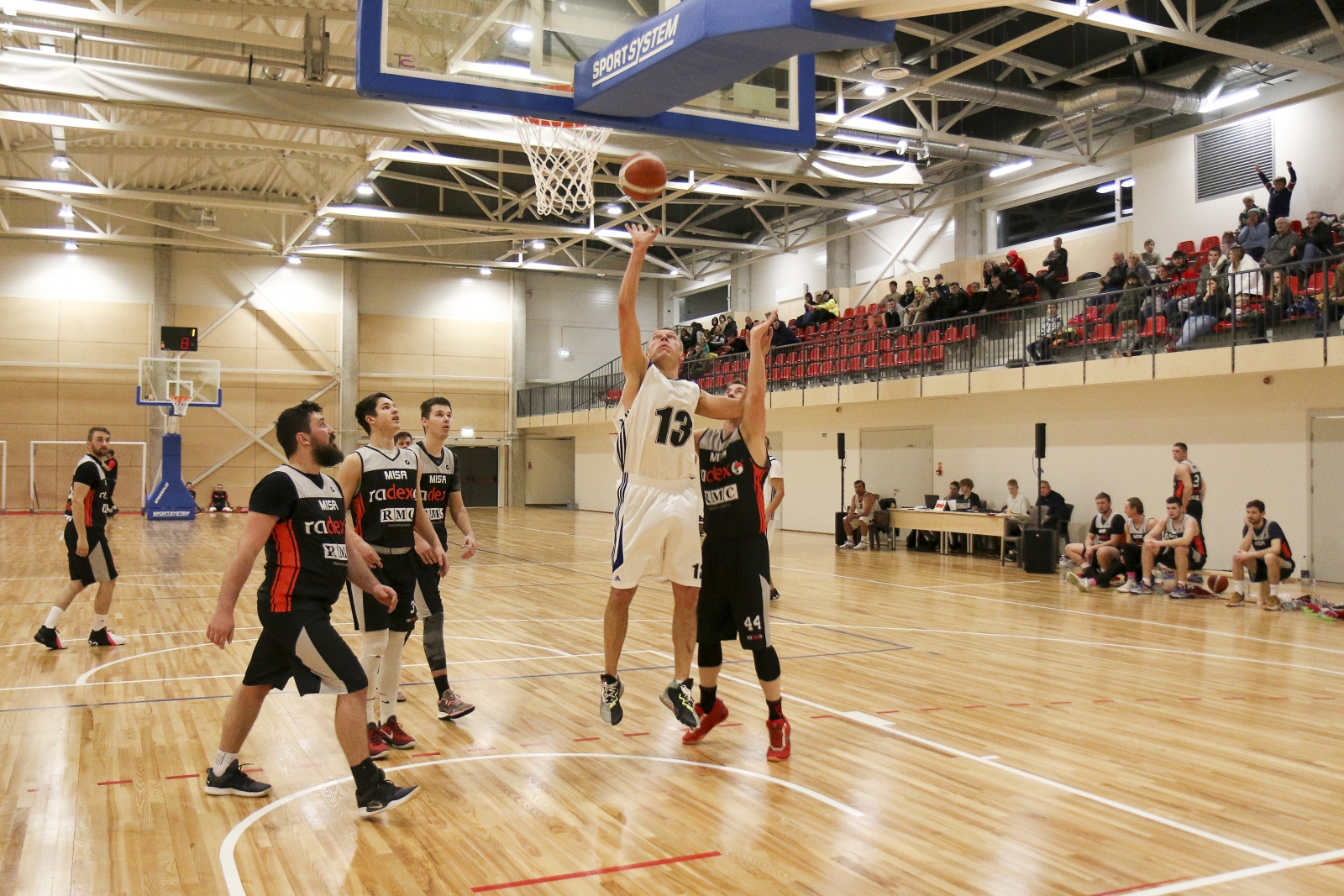 Iecavas pilsētas 1. atklātā basketbola čempionāta finālspēles un apbalvošana (8)