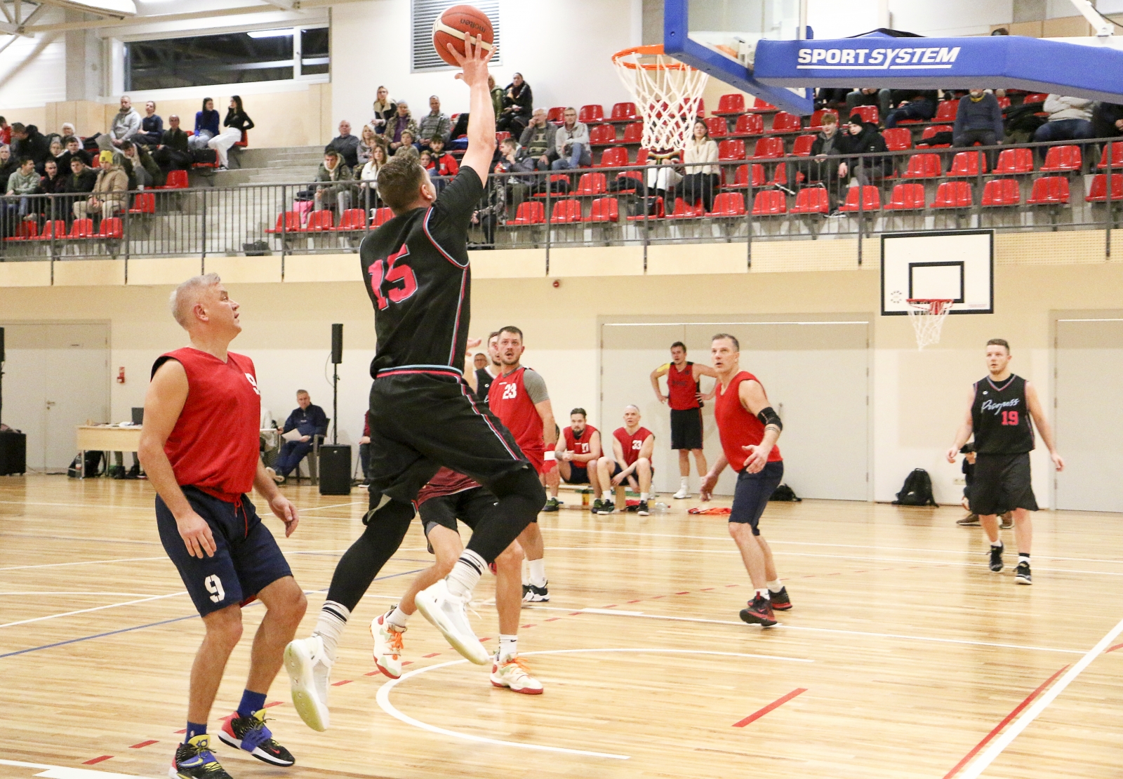 Iecavas pilsētas 1. atklātā basketbola čempionāta finālspēles un apbalvošana (32)