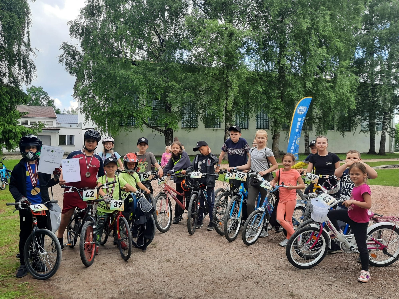 Velo braukšanas sacensības projektā „droša vide skolēniem un skolotājiem – kvalitatīvas izglītības pamats'' (14)