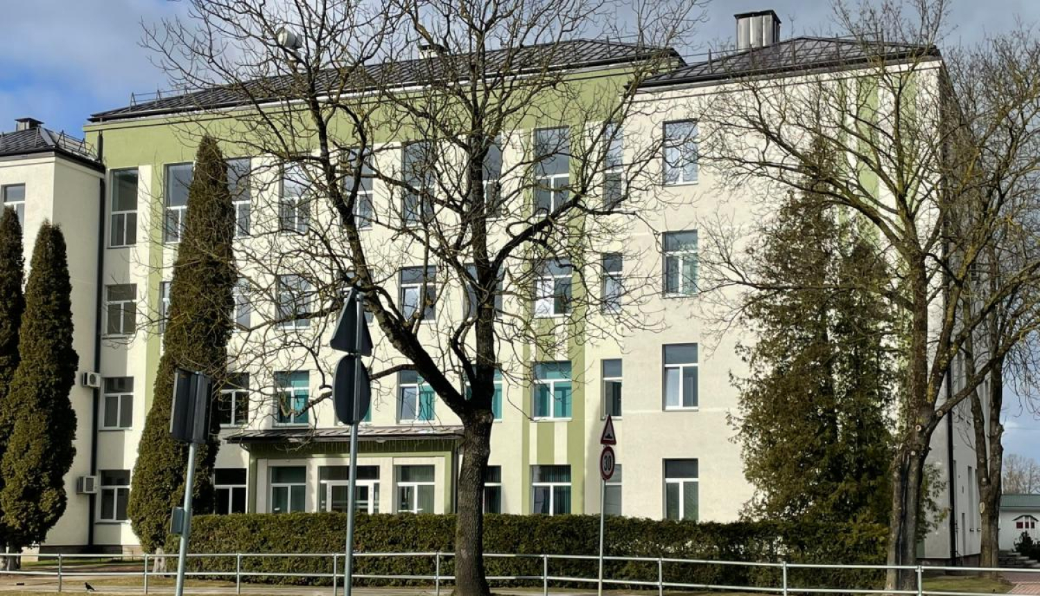 Uzsākti apjomīgi remontdarbi Bauskas 2.vidusskolā