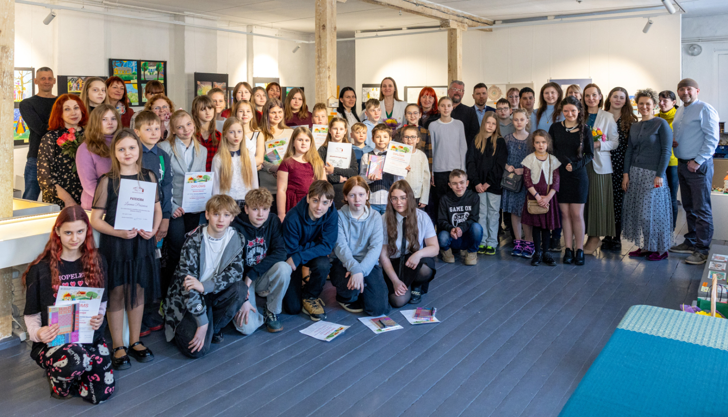 Bauskas novada skolēnu mākslas darbu konkursa izstāde «Te sākas mana pasaule» 