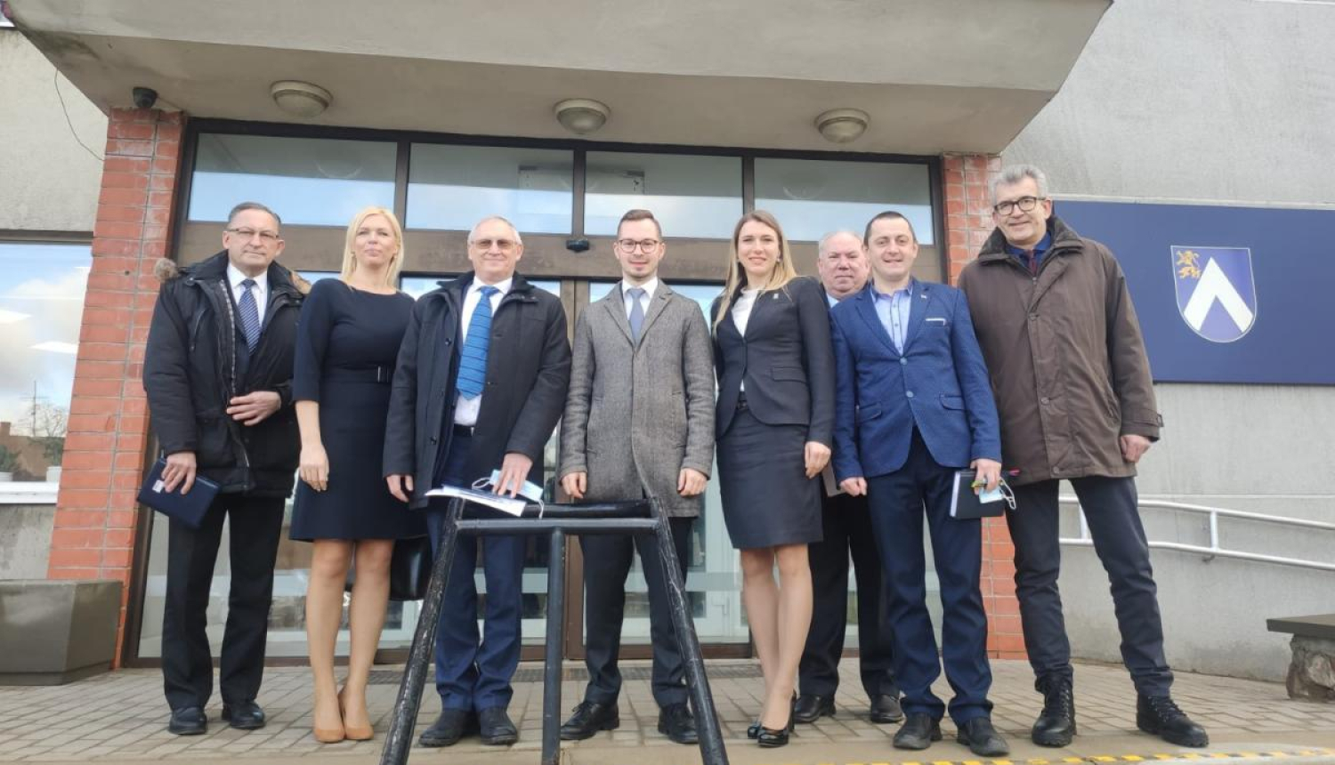 Artūrs Toms Plešs darba vizītē Bauskas novadā saņem arī Covid 19 sertifikātu