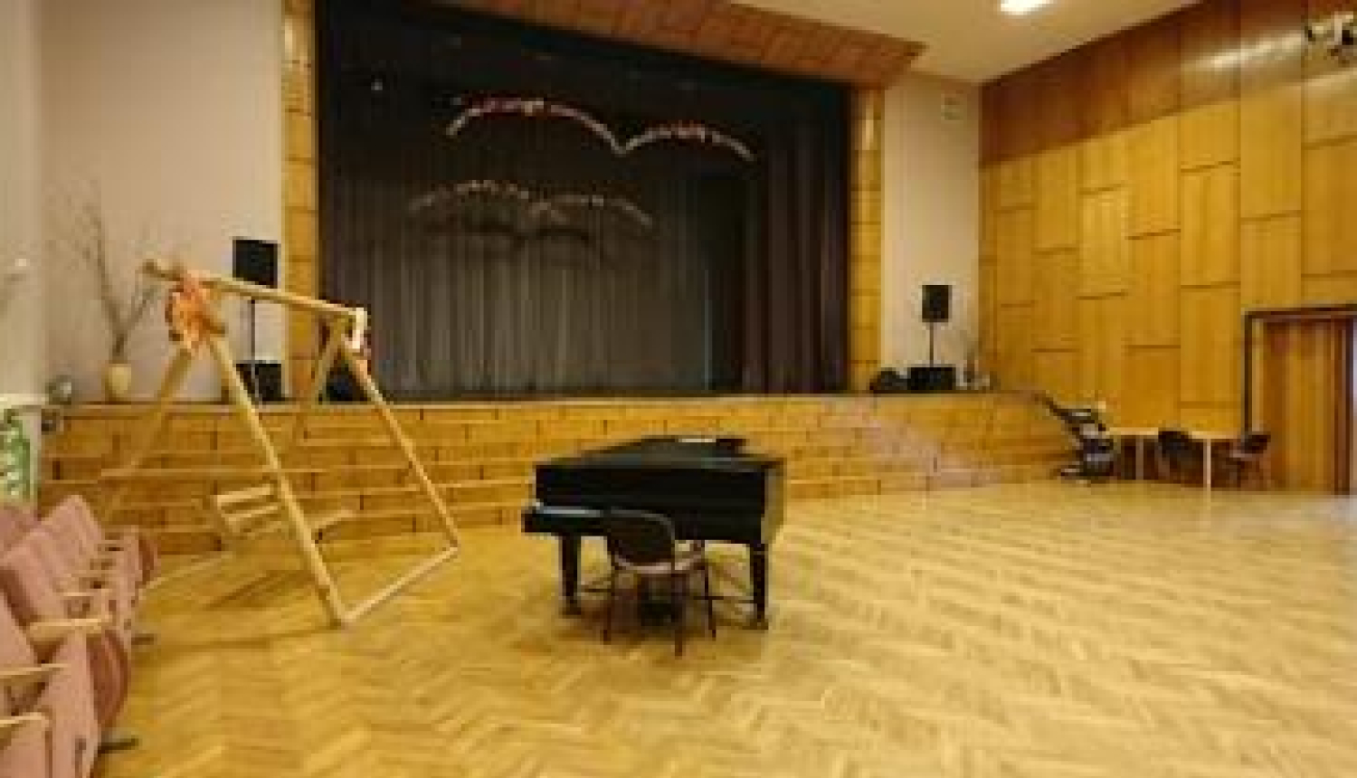 Uzsākts jauns projekts «Īslīces kultūras nama zāles izgaismošana un apskaņošana»