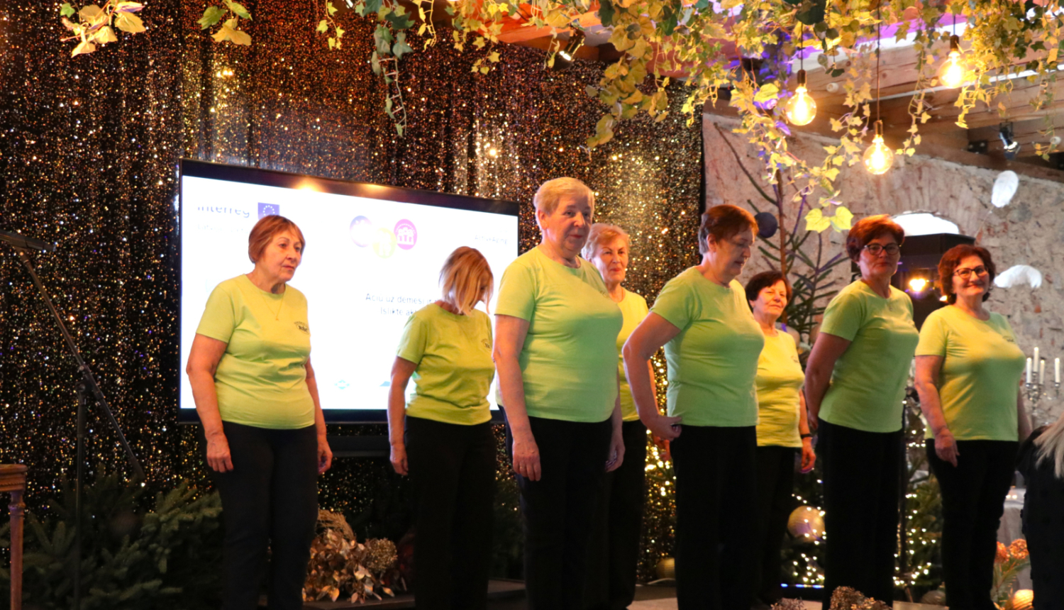 stiprina aktīva dzīvesveida kultūru vecumdienās