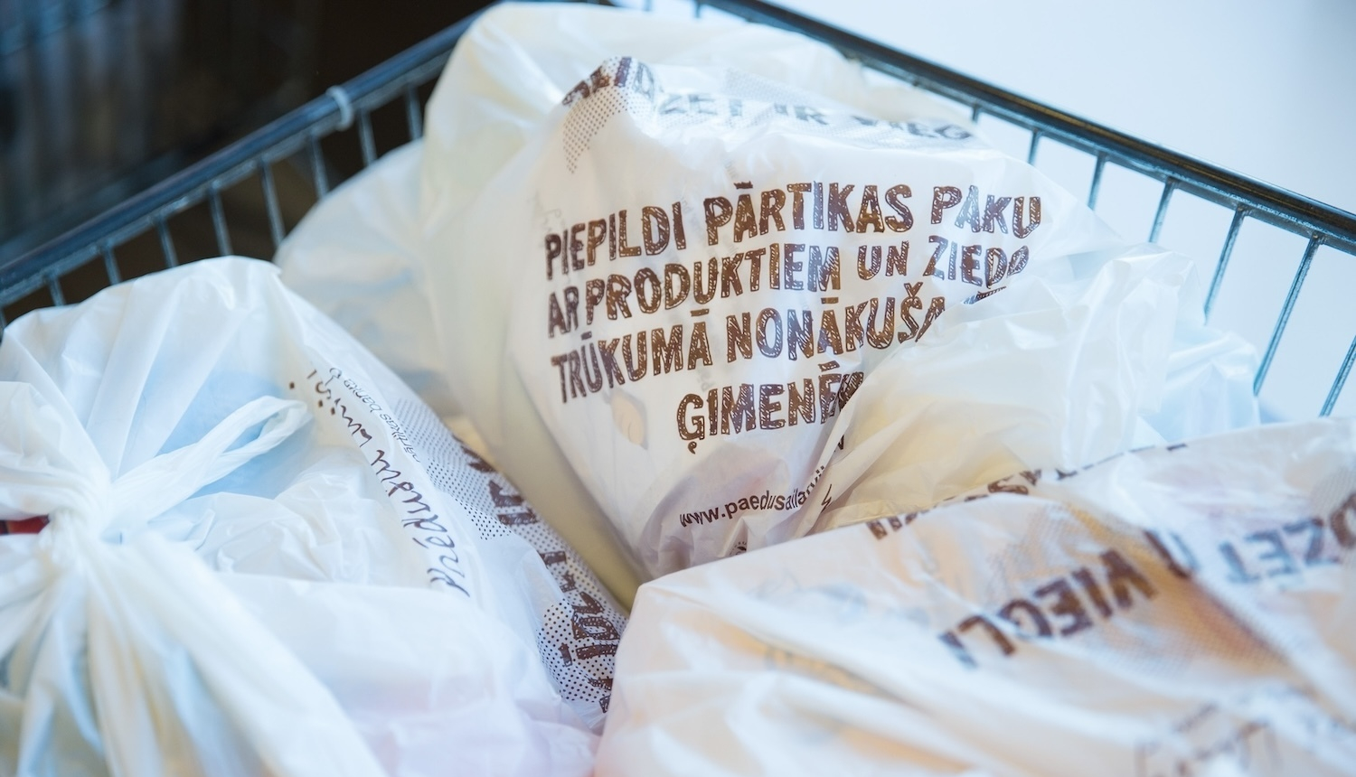 Piepildi pārtikas paku