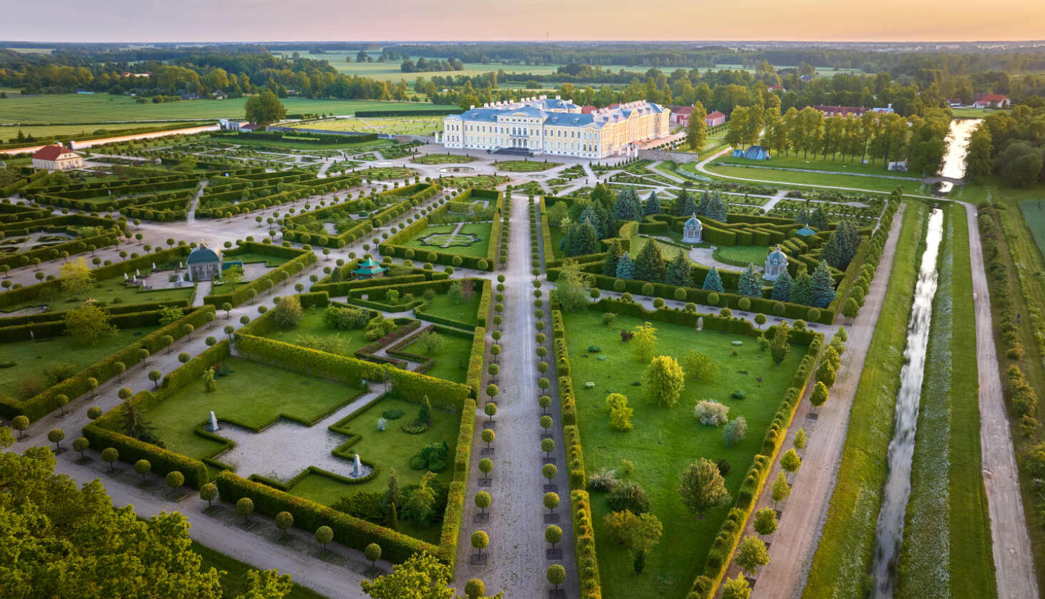 Rundāles pils komplekss