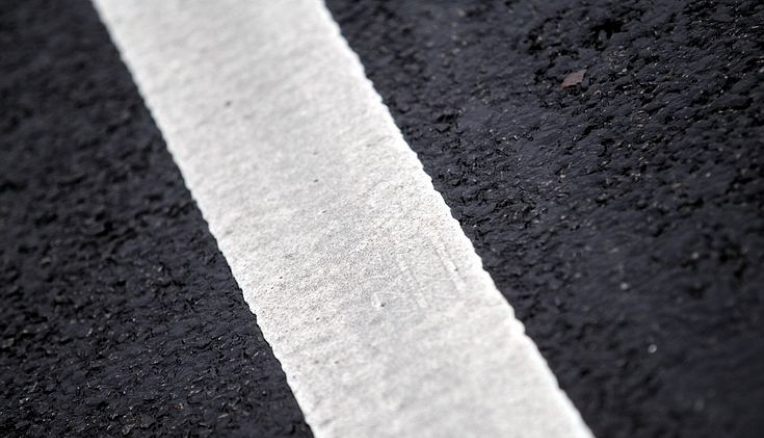 Uz Bauskas šosejas posmā no Iecavas līdz Bauskai atjaunos segumu