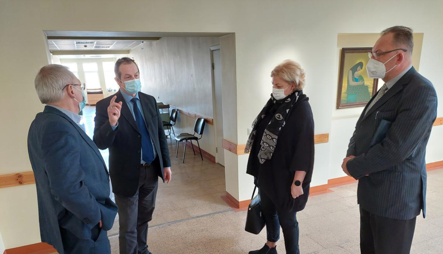 Klātienē iepazīst veselības aprūpes pakalpojumu pieejamību