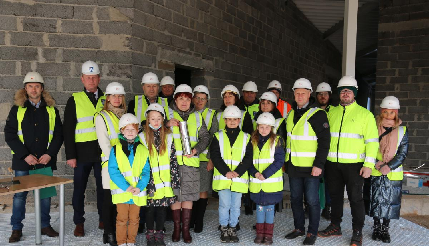 Iecavā topošajos būvobjektos iemūrētas kapsulas