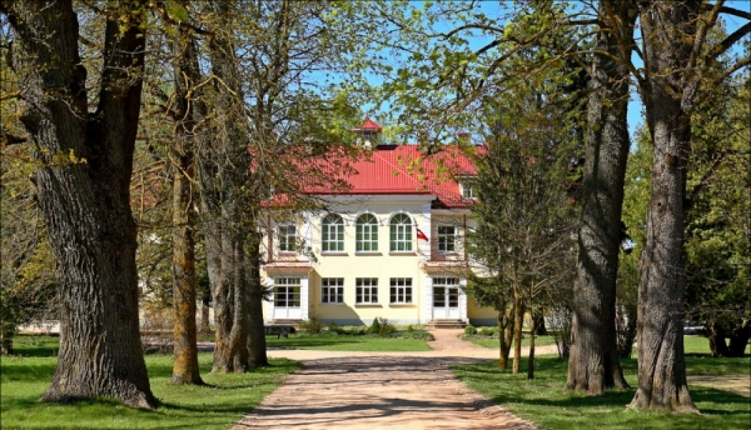 Stelpes sākumskola. Reorganizēt nenozīmē slēgt