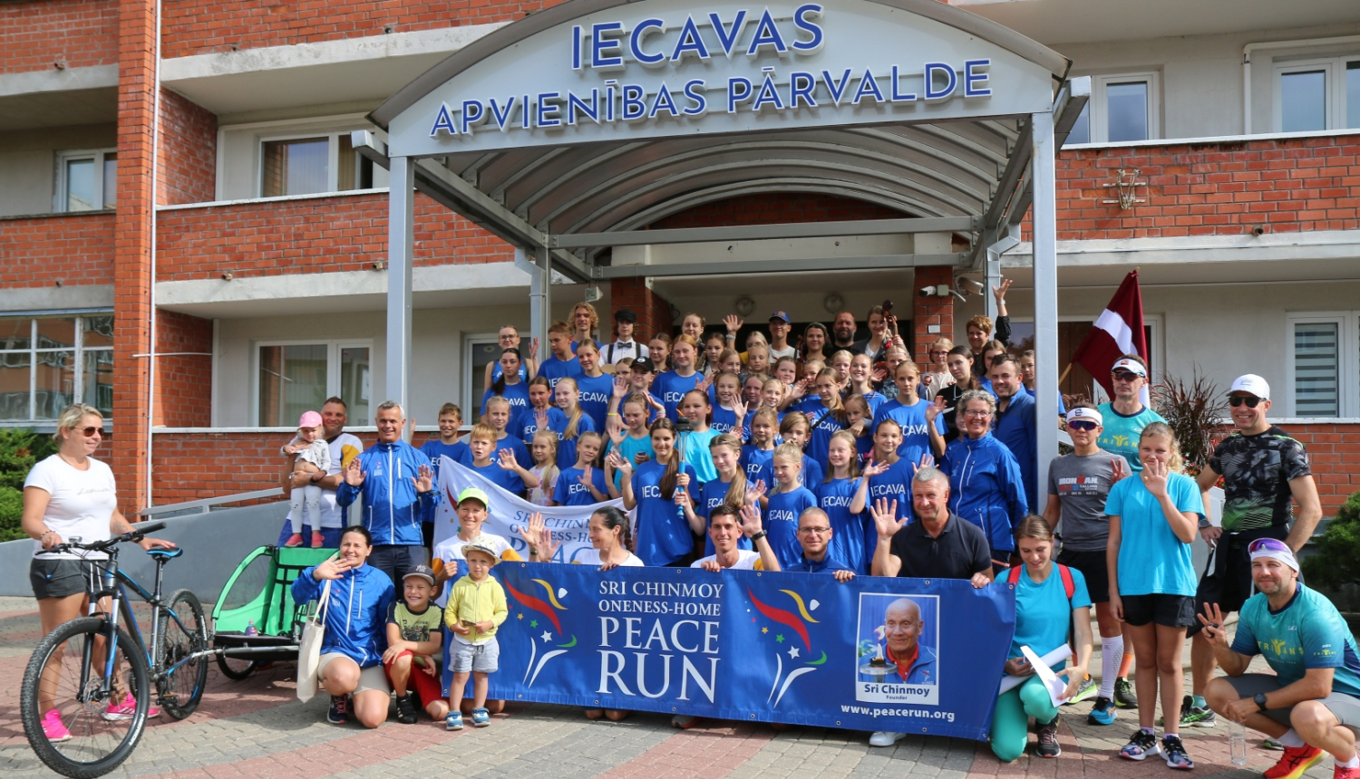 Kopbilde miera skrējiens