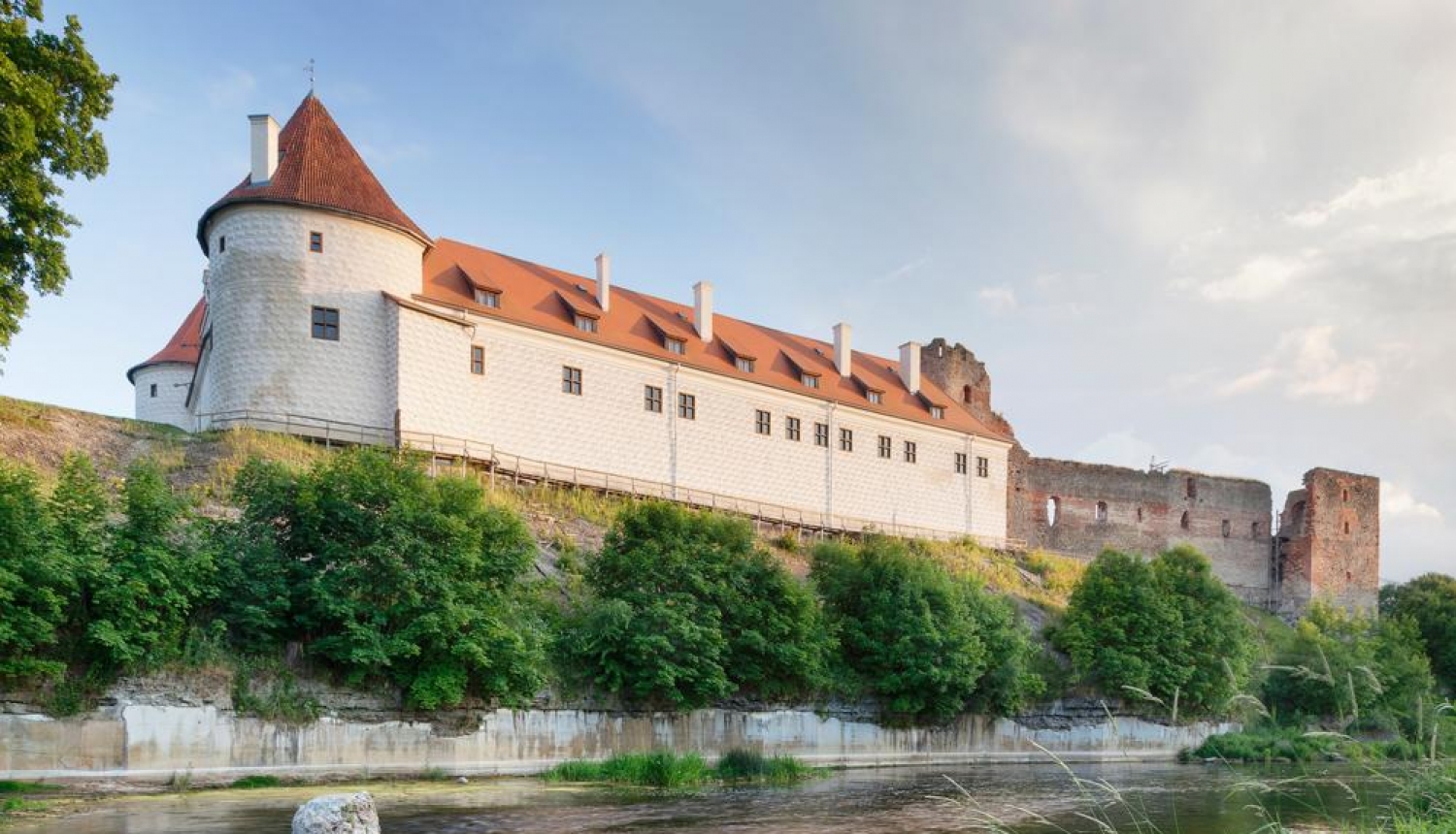 Apstiprina Bauskas pils muzeja pakalpojumu cenrādi