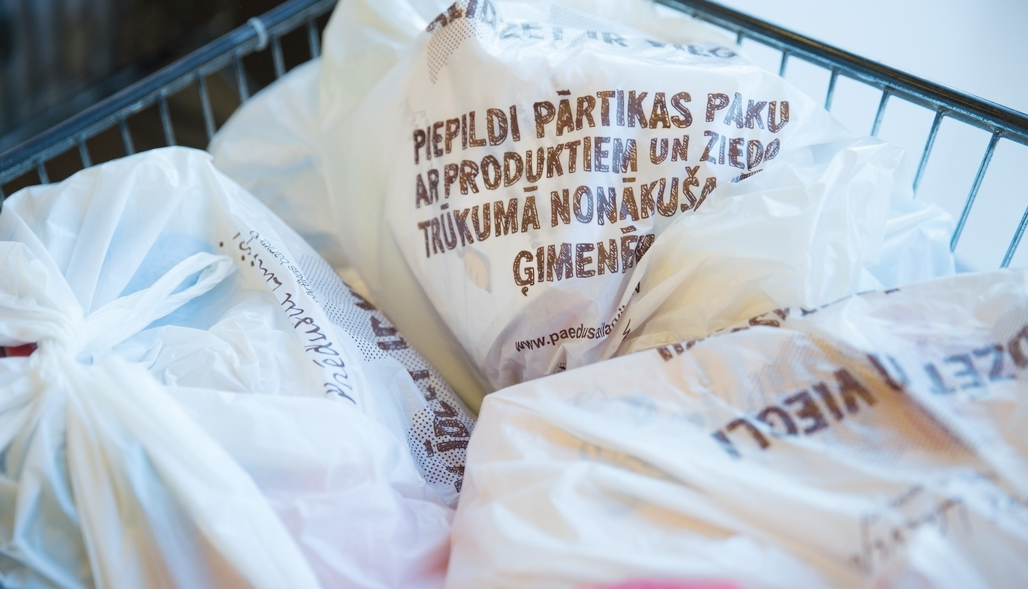 Piepildi pārtikas paku