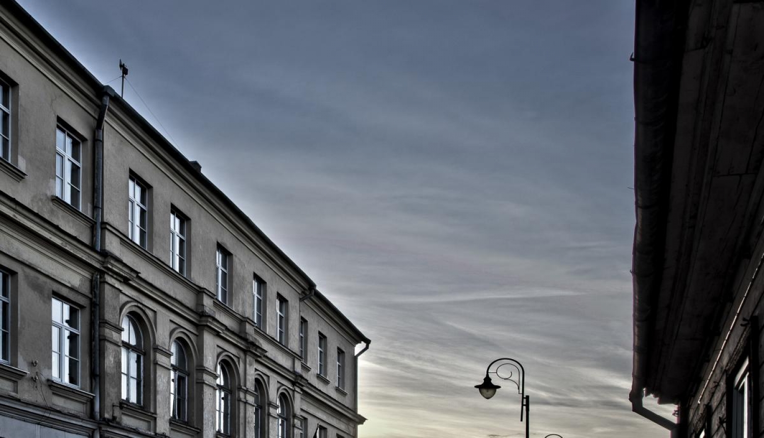 Bauskas Bērnu un jauniešu centrs realizē projektu «Ēkas Bauskā, Rīgas ielā 8 vēsturisko logu restaurācija»