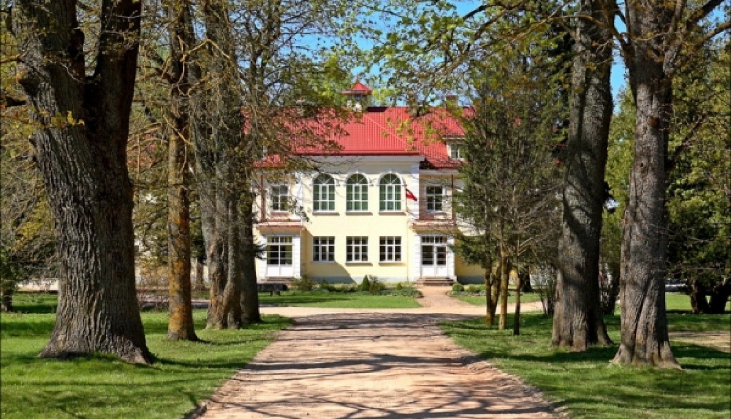 Stelpes sākumskola. Reorganizēt nenozīmē slēgt