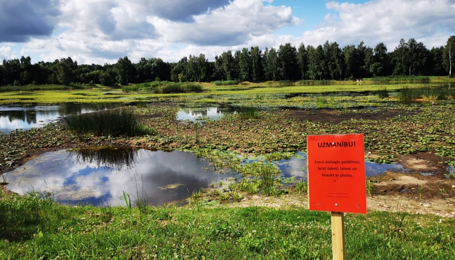 Noslēgsies iepirkums Jaunā ezera glābšanas darbiem Vecumniekos