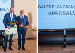 Apbalvoti konkursa «Bauskas novada uzņēmēju gada balva 2022» uzvarētāji     16. septembra vakarā Bauskas pilī notika svinīgs pasākums, kurā pašvaldība godināja Bauskas novada uzņēmējus. Konkurss “Bauskas novada uzņēmēju gada balva 2022”, pēc četru novadu (Bauskas, Iecavas, Vecumnieku un Rundāles) apvienošanas, tika rīkots pirmo reizi.   Ievadā pasākuma viesus uzrunāja un sveica Bauskas novada domes priekšsēdētājs Aivars Okmanis. Viņš uzsvēra, ka pašvaldība lepojas ar ikvienu novada uzņēmumu, jo uzņēmēji ir 